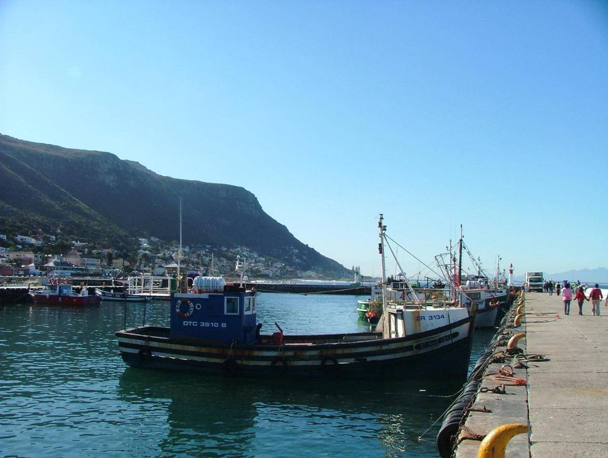 Porcupine Walk Simonʼs Town Exterior foto