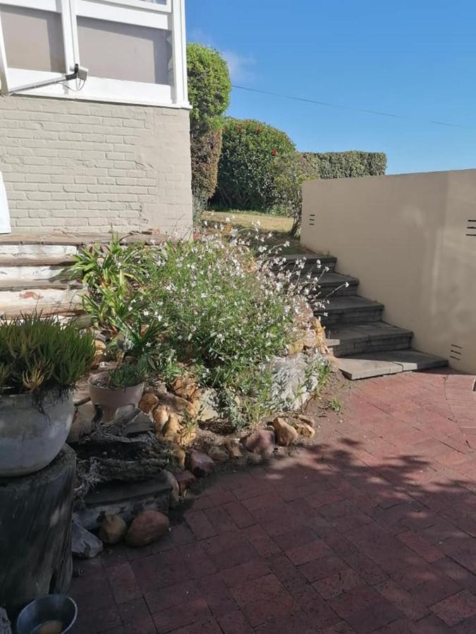 Porcupine Walk Simonʼs Town Exterior foto